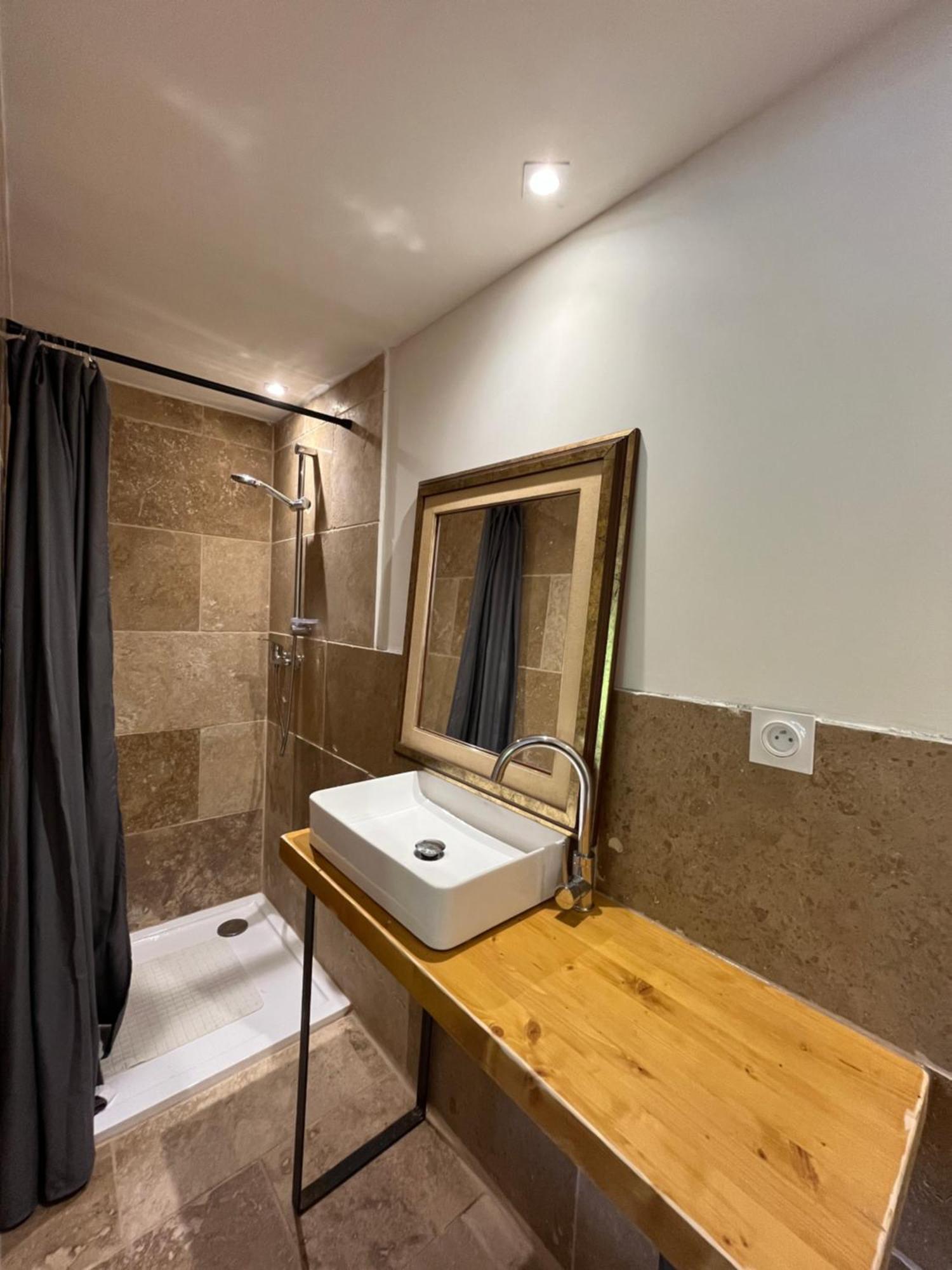 Pierrange Apartment Grillon Exterior photo